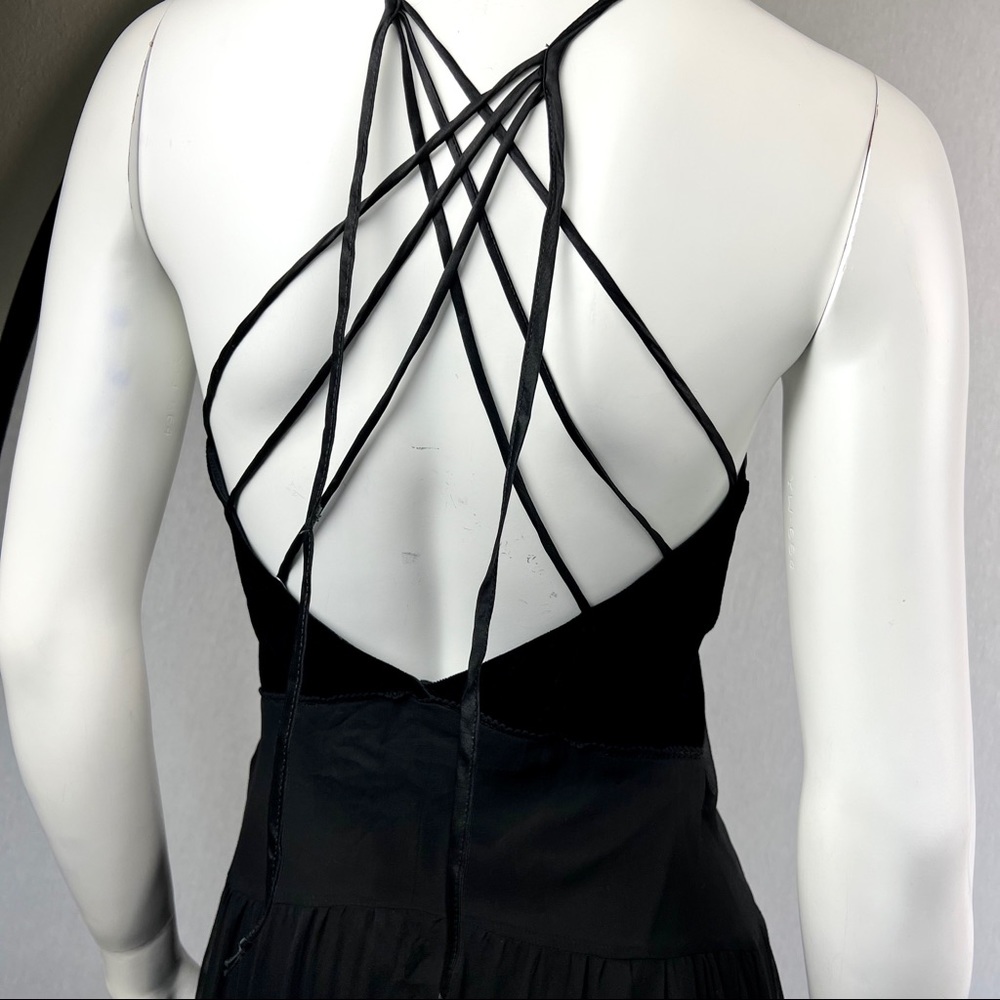 ❗️SOLD❗️NWT Bebe Velvet & Silk Strappy Backless Busty Little Black Mini Dress - Picture 6 of 16